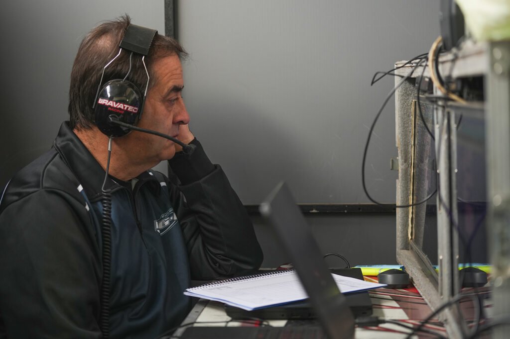 IAD - Instituto de Automovilismo Deportivo.