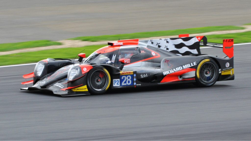 IAD - Instituto de Automovilismo Deportivo.