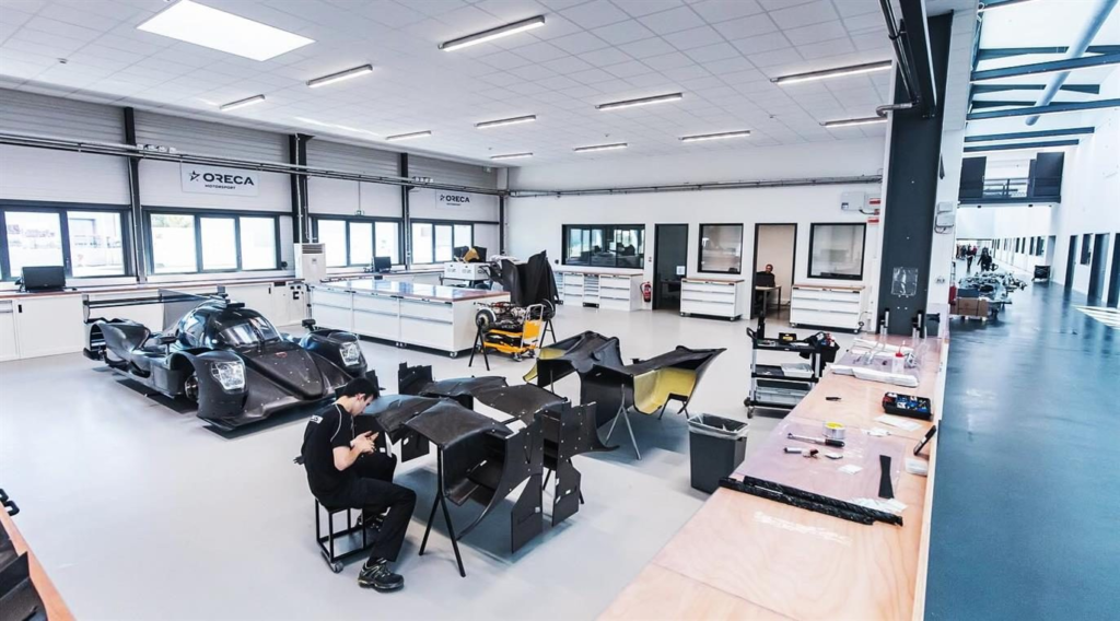 IAD - Instituto de Automovilismo Deportivo.